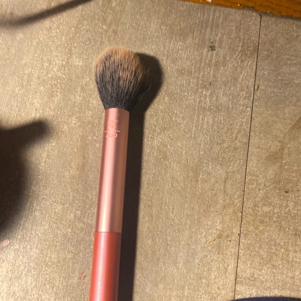 I’m selling a brush